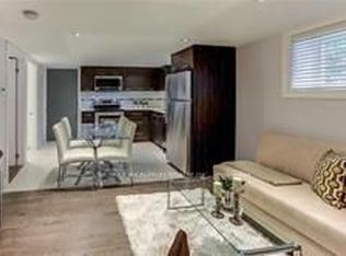 32 College View Ave #4, Toronto, ON