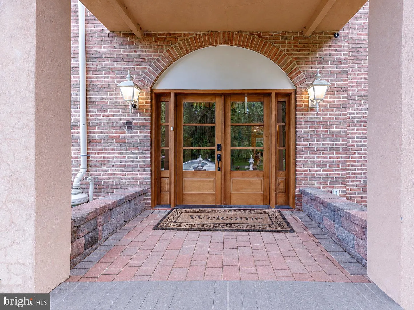 5 bed, 4.5 bath, 3797 sqft, $10,000 — Photo 3