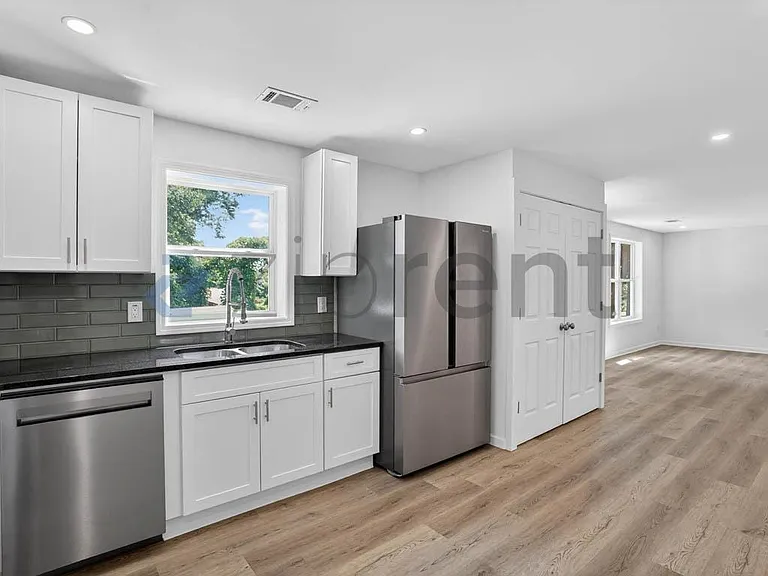 500 Camp Creek Cir #2 — Photo 8
