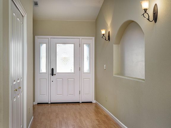 3rd image of 17067 Upper Starr King Dr