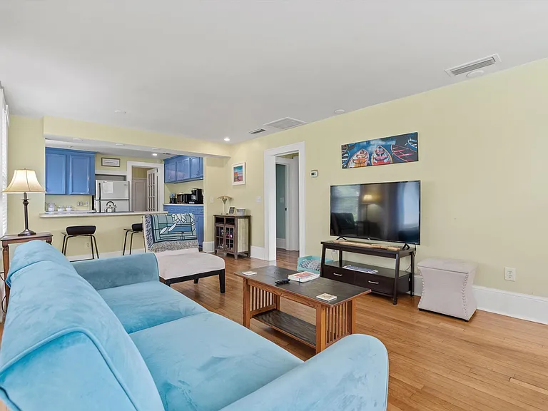 106 Arredondo Ave — Photo 6