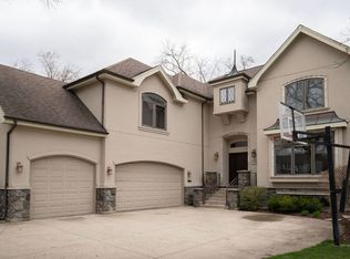 1311 Wendy Dr, Northbrook, IL