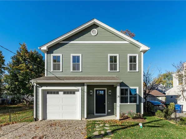 71 Logan St, Warwick, RI 02889
