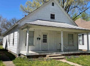 1605 S 10th St, Terre Haute, IN 47802