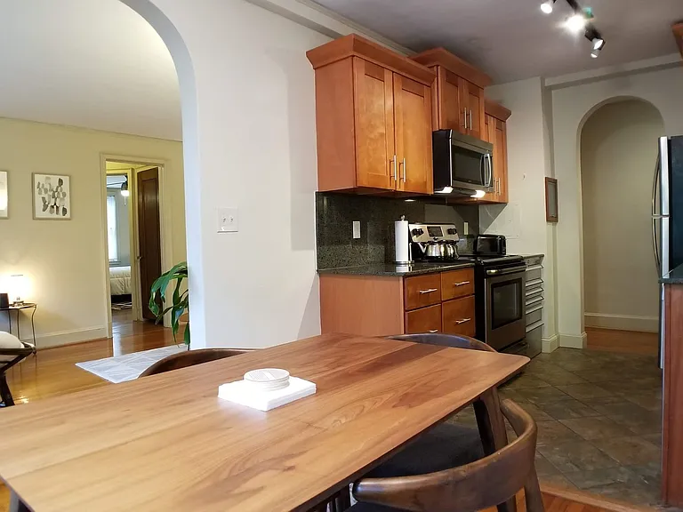 Bryant Apartments — Photo 10