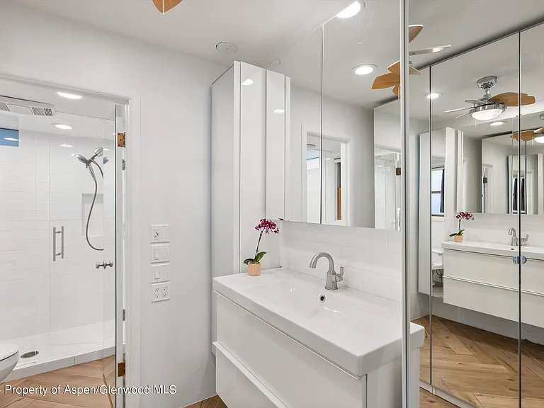 819 E Hyman Ave #3 — Photo 10