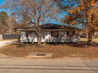 16188 Crestview Dr, Gulfport, MS 39503