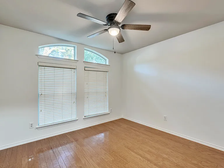 3438 Flowstone Ln — Photo 22