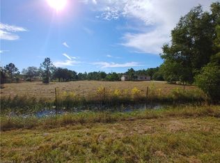 828 Sanctuary Rd, Naples, FL 34120