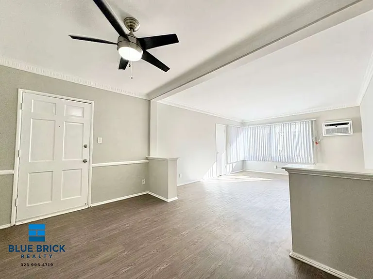 5315 Whitsett Ave #6 — Photo 5