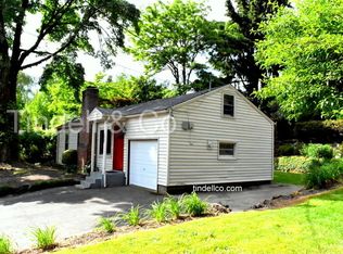 1935 SW Taylors Ferry Rd, Portland, OR 97219