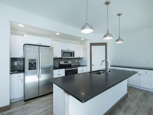 56 Bourbon Ln UNIT D