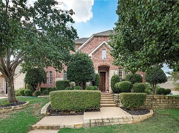 3rd image of 800 Stillwater Ct