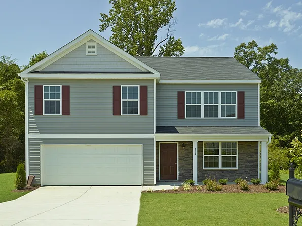 202 Carrington Dr, Lugoff, SC 29078