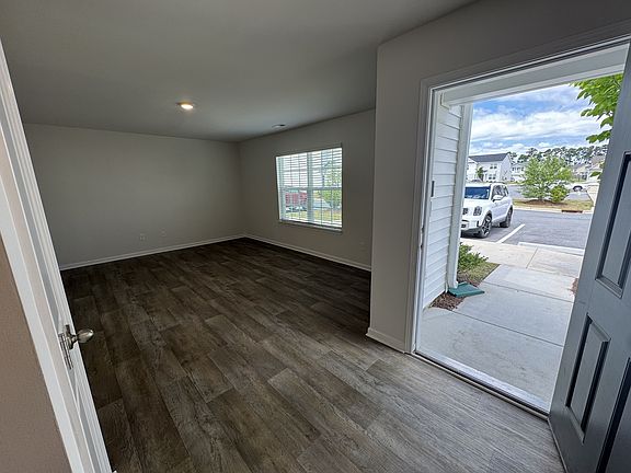 4th image of 4109 Laurel Ridge Dr #1