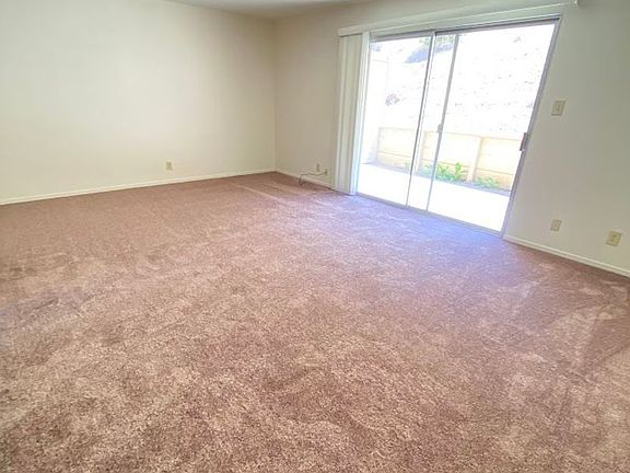 3rd image of 2431 Carlmont Dr #5