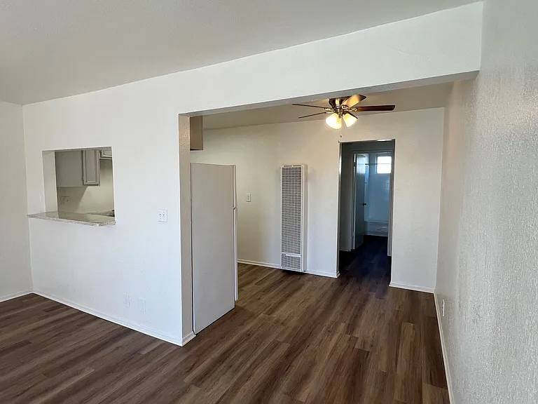 Summit Place Apartments — Photo 9