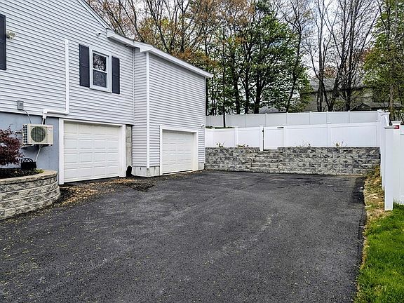 2nd image of 38 Irving Dr