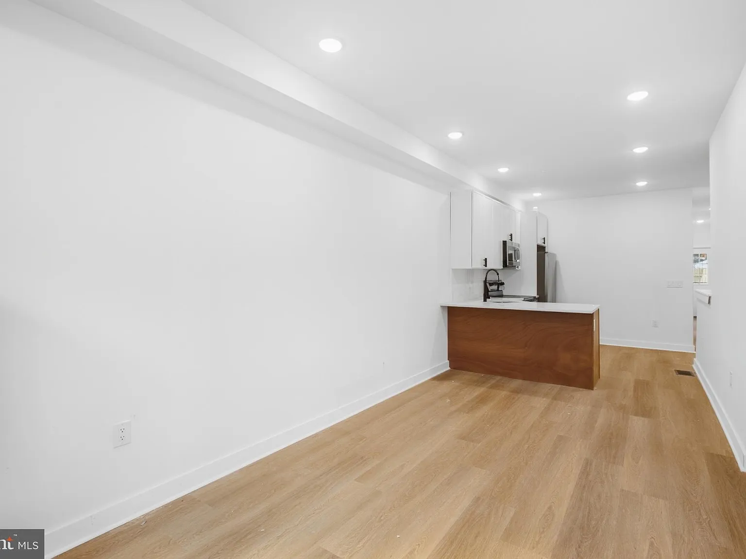 2506 N 12th St — Photo 2
