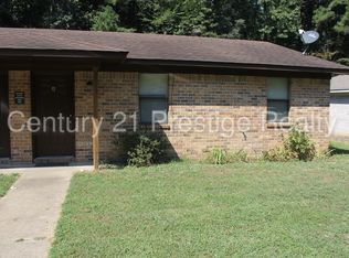 214 Bellevue Cir, Jacksonville, AR 72076