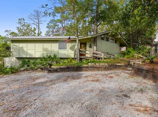 109 Halstead Rd, Ocean Springs, MS 39564