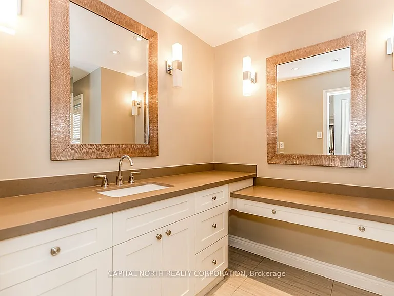 4 Prescott Ct — Photo 32