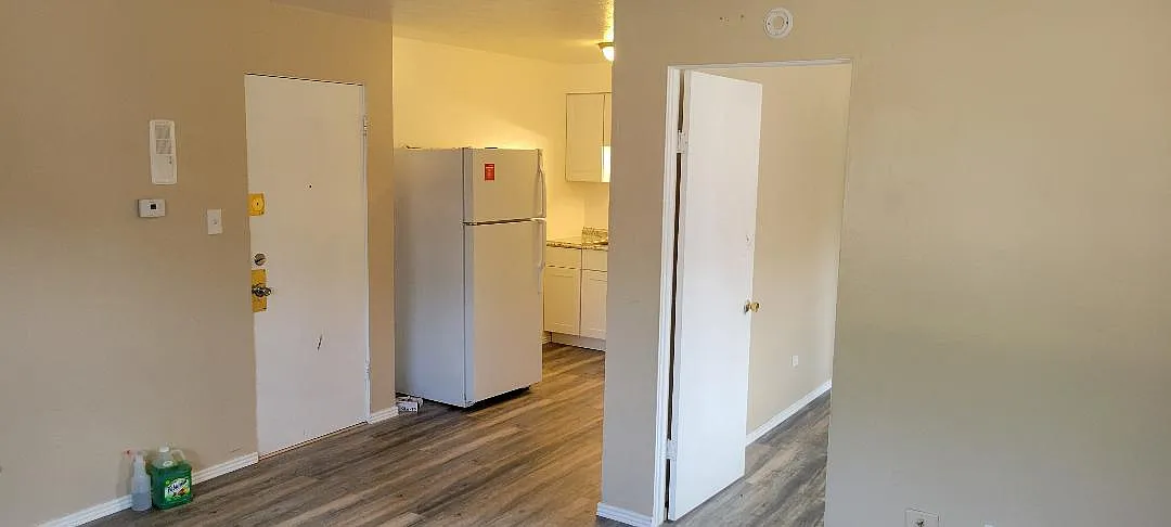 1 bed, 550 sqft, $1,095 — Photo 3