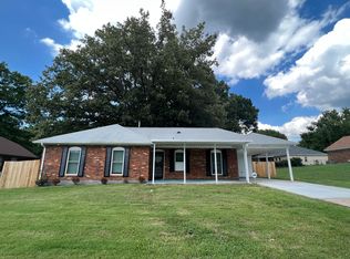 6776 Bramble Ln, Walls, MS 38680