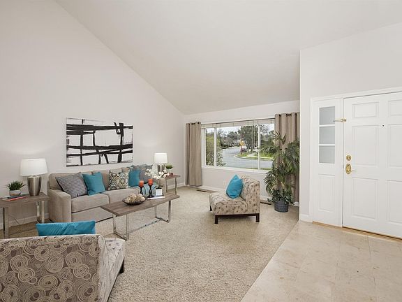 2nd image of 1055 Edenbury Ln