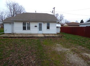 1703 N Center St, Crest Hill, IL 60403