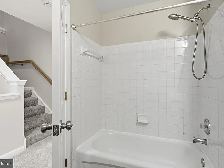 986 Harrison Cir — Photo 16
