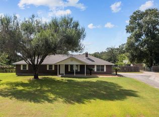 318 Caspers Cove Rd, Lufkin, TX 75904