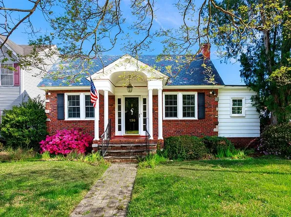 136 W Leicester Ave, Norfolk, VA 23503