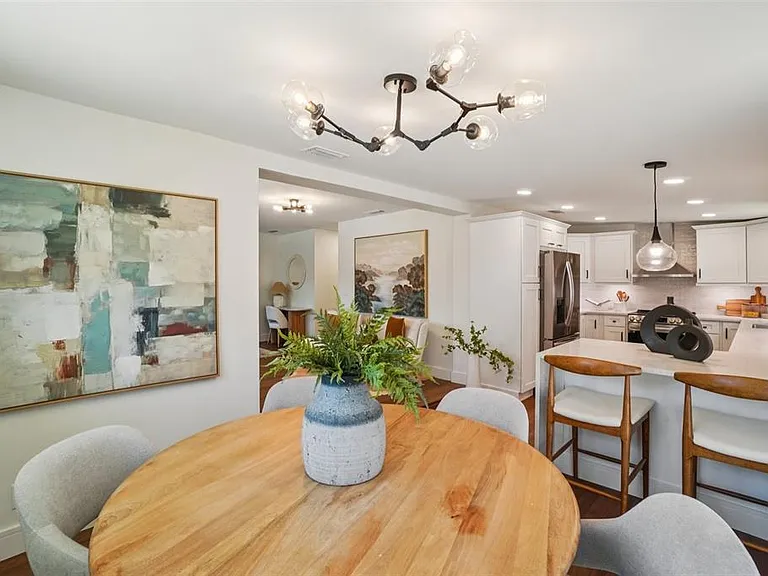 3123 W La Salle St — Photo 10