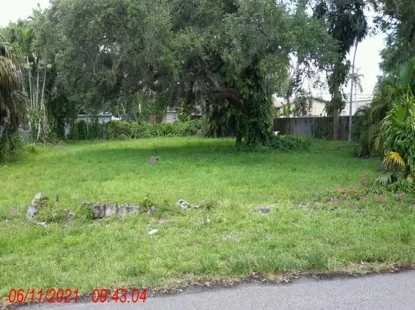 4875 SW 28th Avenue, Dania Beach, FL 33312