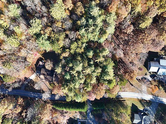 5th image of 4 Lance Crossing Rd