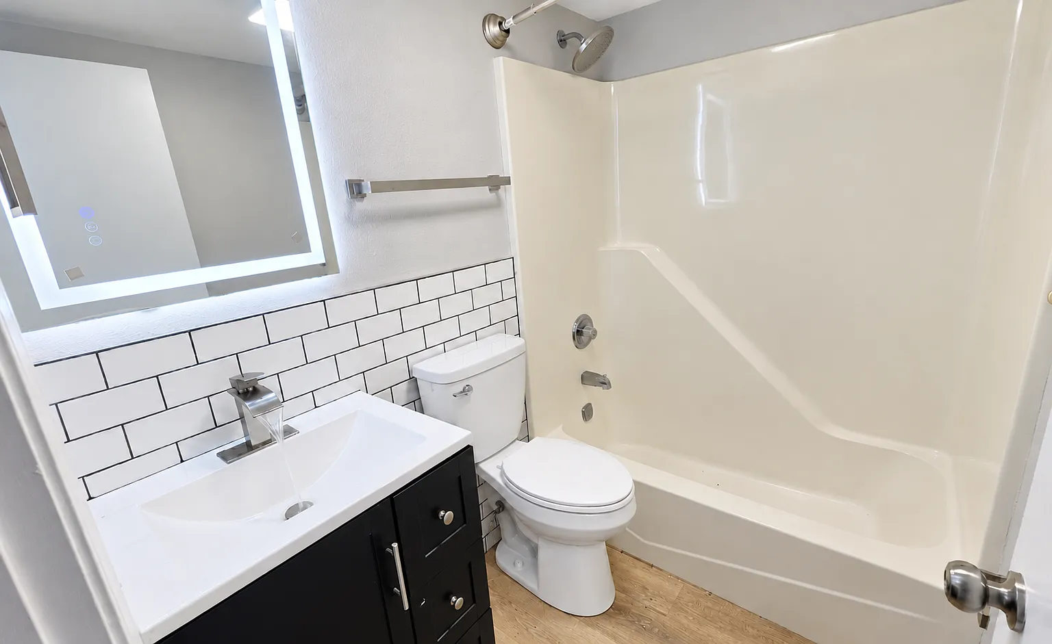 1 bed, 650 sqft, $1,000 — Photo 4