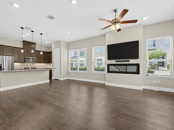 4429 Grady Ln, Carrollton, TX 75010