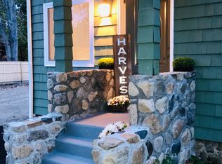 65 W Allenton Rd, North Kingstown, RI 02852