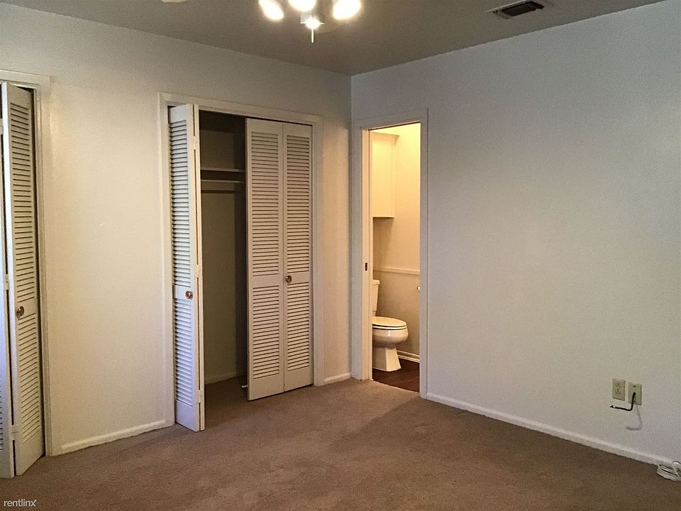 1st image of 1001 N Walnut Ave