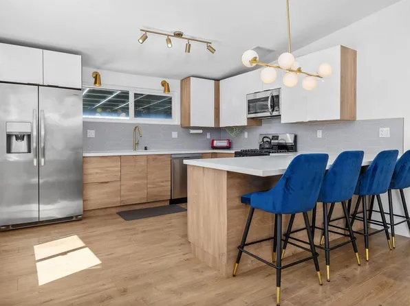 3561 Tomahawk Ln, San Diego, CA 92117