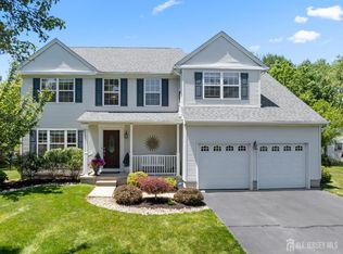59 Amberfield Rd, Robbinsville, NJ 08691