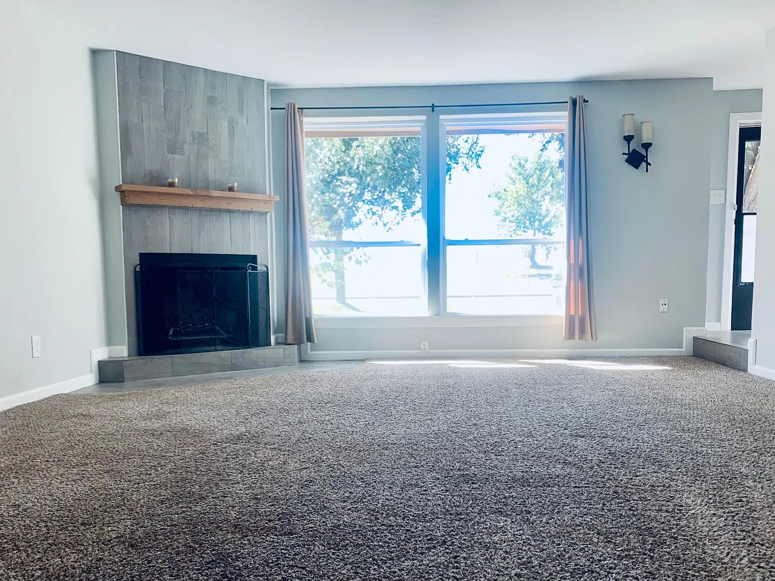 3331 W Hefner Rd — Photo 3