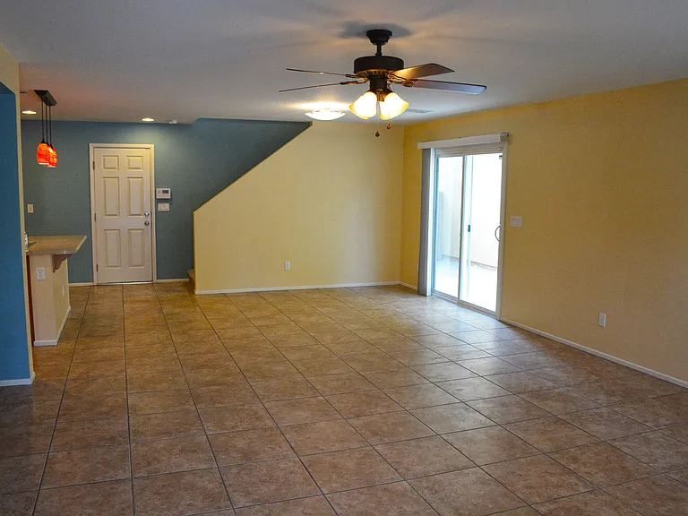 9920 Turquoise Glass Ct — Photo 4
