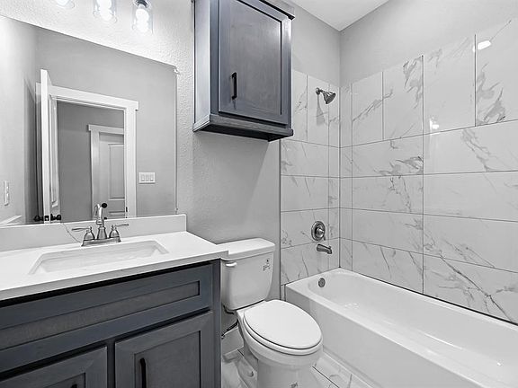 4th image of 7517 Hezekiah Ln #7517B