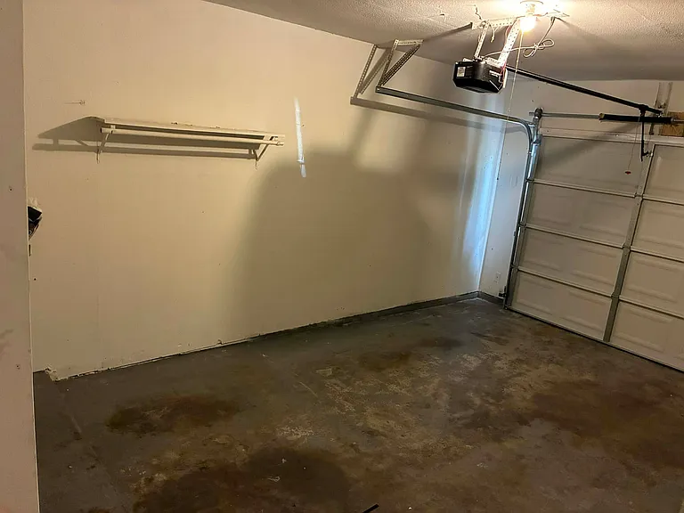 610 S Rike St — Photo 12