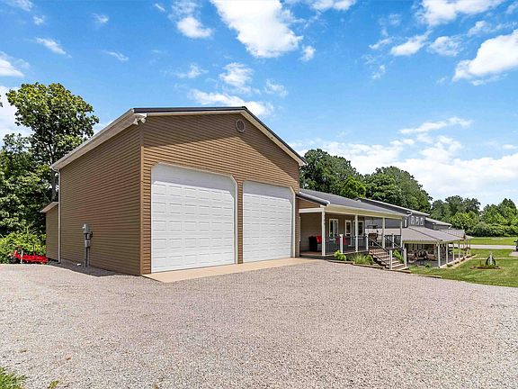 2nd image of 209 Indian Hills Dr