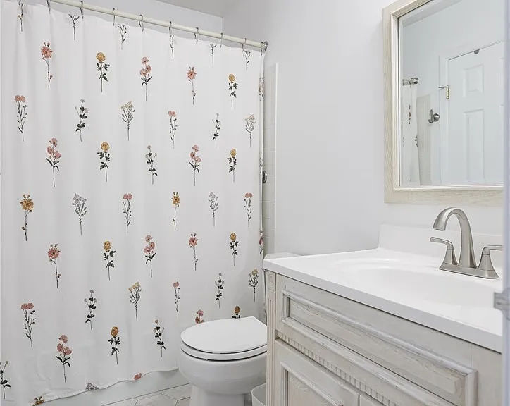 678 Eastbrooke Ln — Photo 24