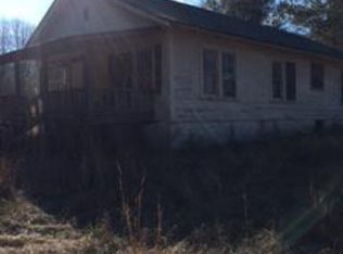 9 Dairy Rd, Ellisville, MS 39437