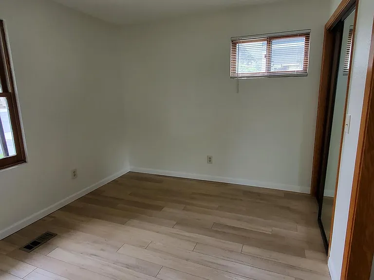 710 S Sheridan St — Photo 6
